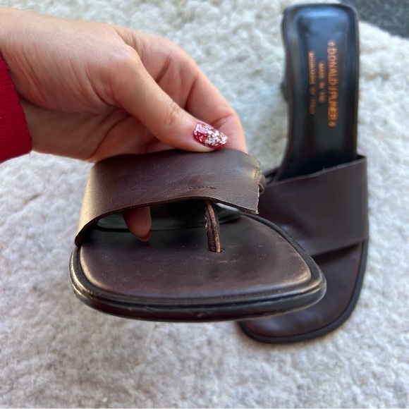 Donald J Pliner: TRISTA Slip On Brown Leather Contemporary Block Heeled Sandals - Picture 3 of 12